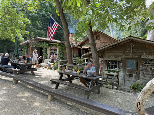 Cold Spring Tavern